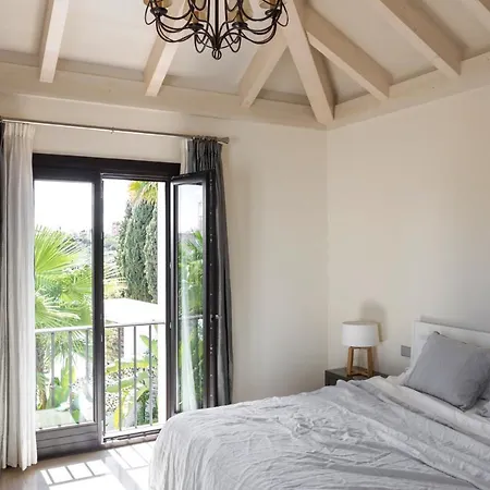 Villa 5 Bedrooms Villa Tranquilla. Refurbished New. High-End Vacations *
