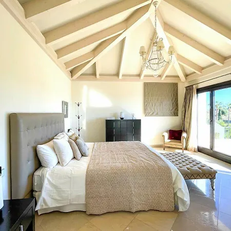 5 Bedrooms Villa Tranquilla. Refurbished New. High-End Vacations Villa *