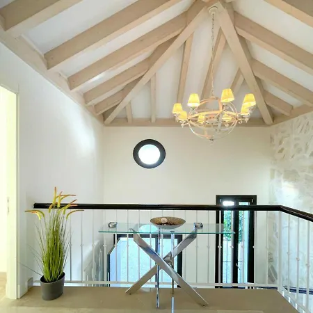 5 Bedrooms Villa Tranquilla. Refurbished New. High-End Vacations Estepona