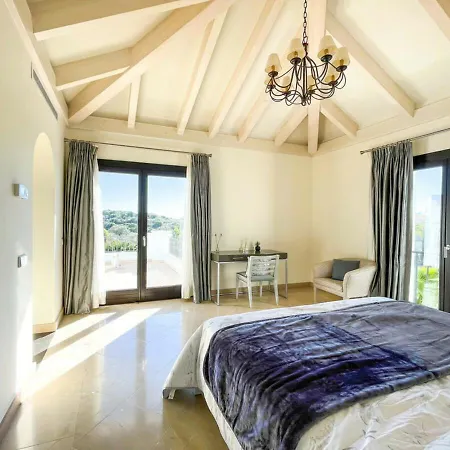 Villa 5 Bedrooms Villa Tranquilla. Refurbished New. High-End Vacations *