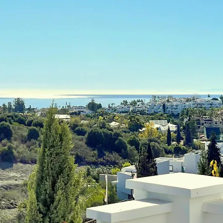 5 Bedrooms Villa Tranquilla. Refurbished New. High-End Vacations * Estepona